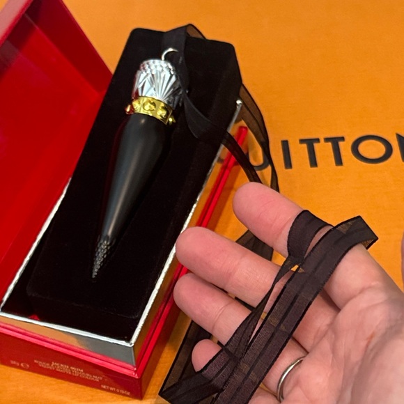 AUTHENTIC Christian Louboutin Vibrant Red  Lip Stick - New In Box - Picture 7 of 14